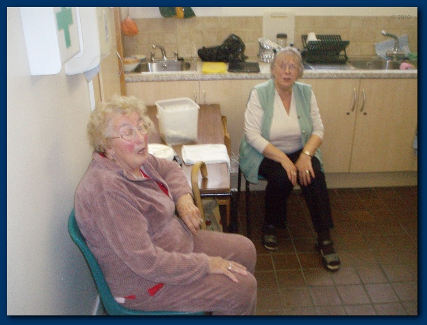 600x449 pixels (119K)